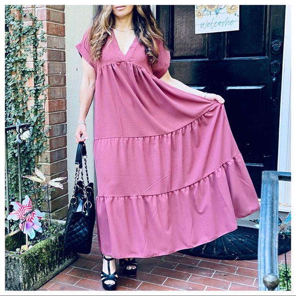 MADE IN ITALY FABULOUS V TIERED MAXI DRESS - Picture 6 of 9